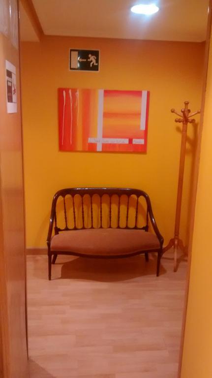 Hostal Alvarez Οβιέδο Εξωτερικό φωτογραφία
