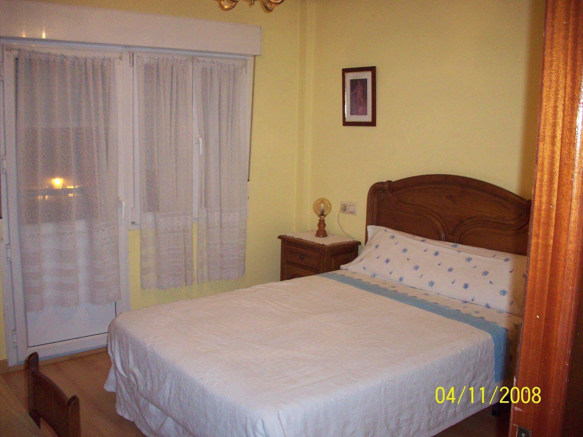 Hostal Alvarez Οβιέδο Εξωτερικό φωτογραφία