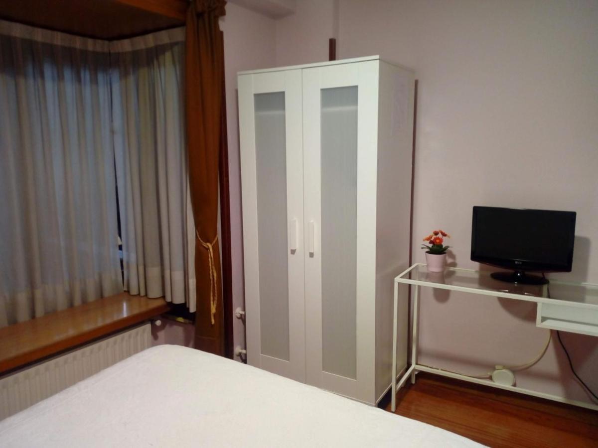 Hostal Alvarez Οβιέδο Εξωτερικό φωτογραφία