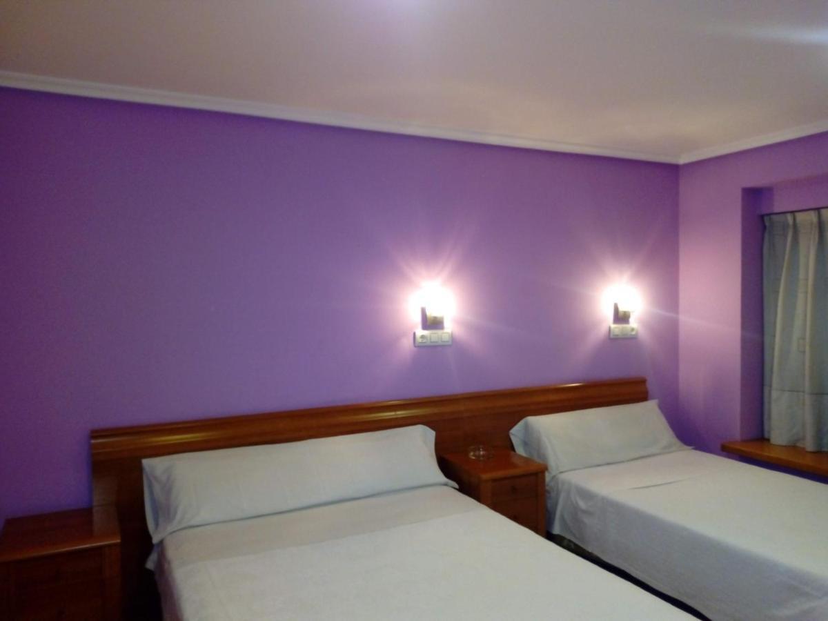 Hostal Alvarez Οβιέδο Εξωτερικό φωτογραφία